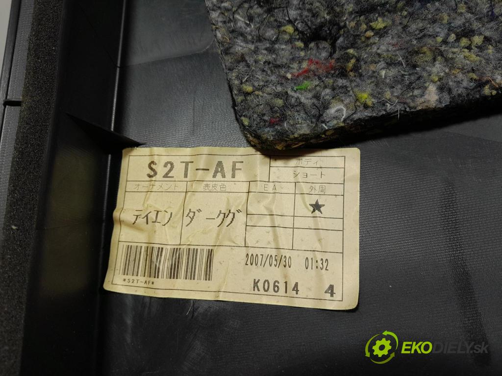 Toyota Rav4 2007 Čalounictví: dvere zad ľavá