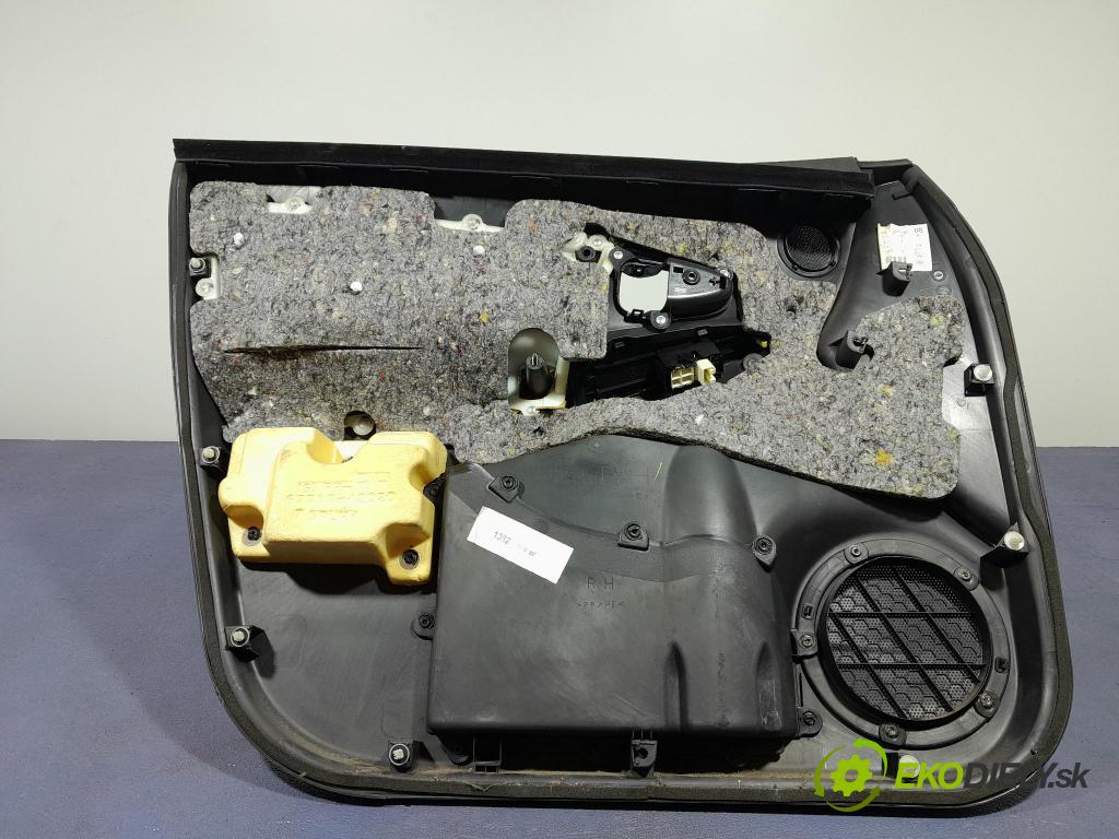 Toyota Rav4 2007 Čalounictví: dvere Predné Prava: