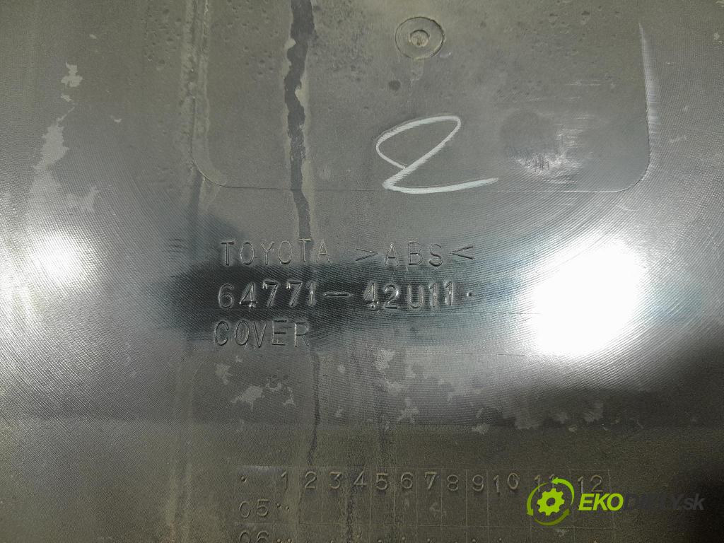 Toyota Rav4 2007 koš kola: Náhradní 64771-42U11
