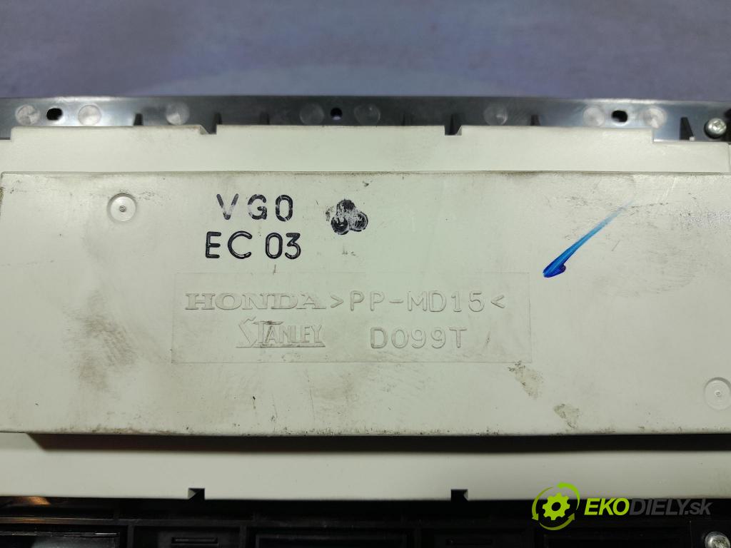 Honda Accord 2015 displej Radio / GPS D099T