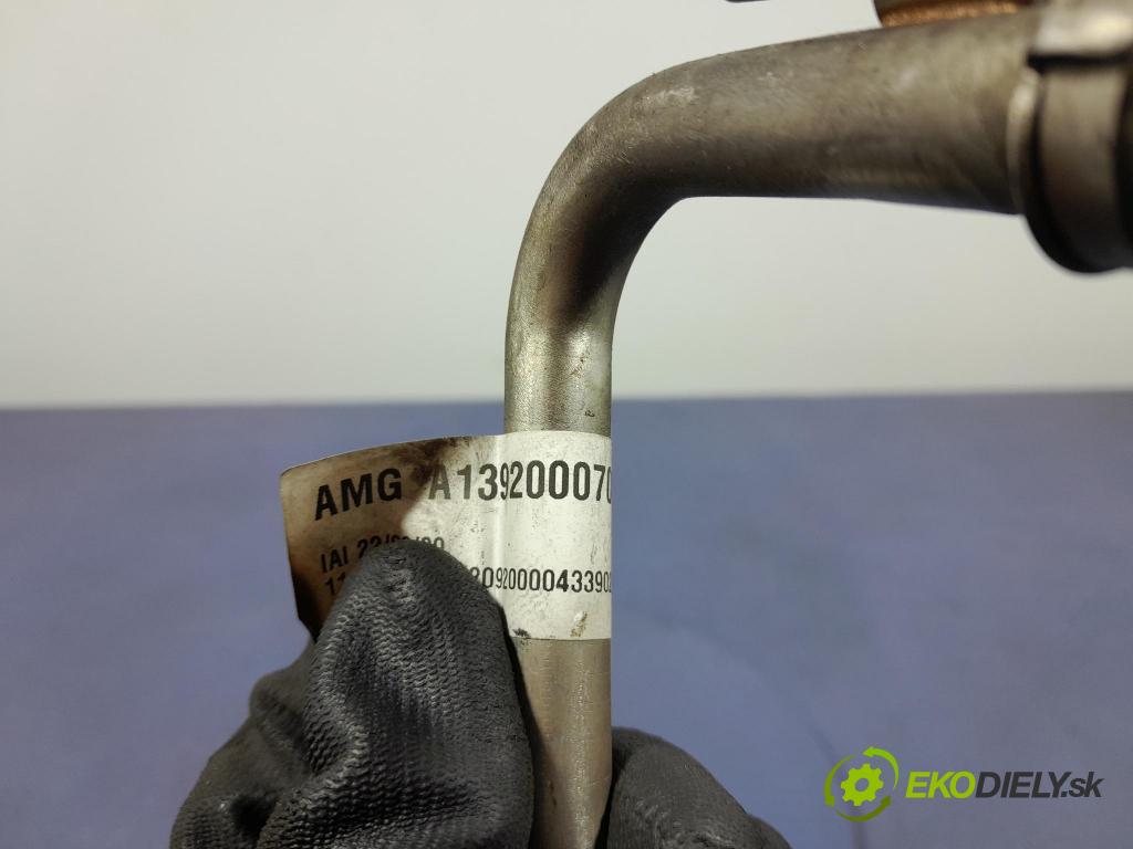 Mercedes Sl-klasa 2023 rúrka Chladič: A1392000702