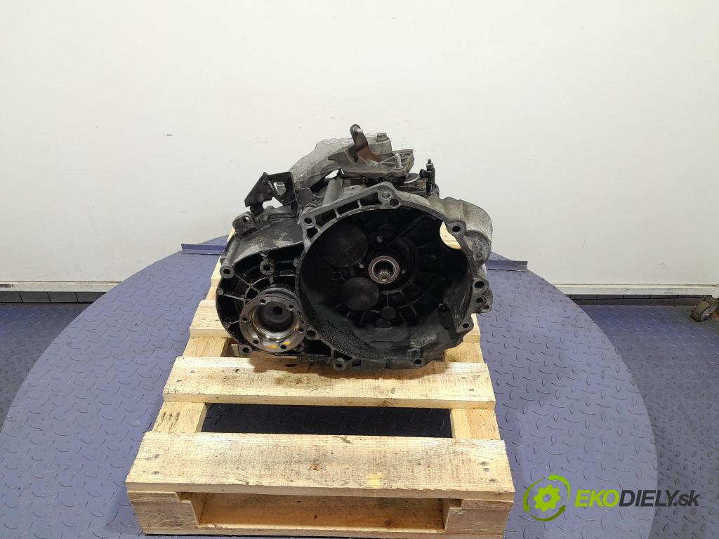 Vw Passat 2006 prevodovka Manualna HDV