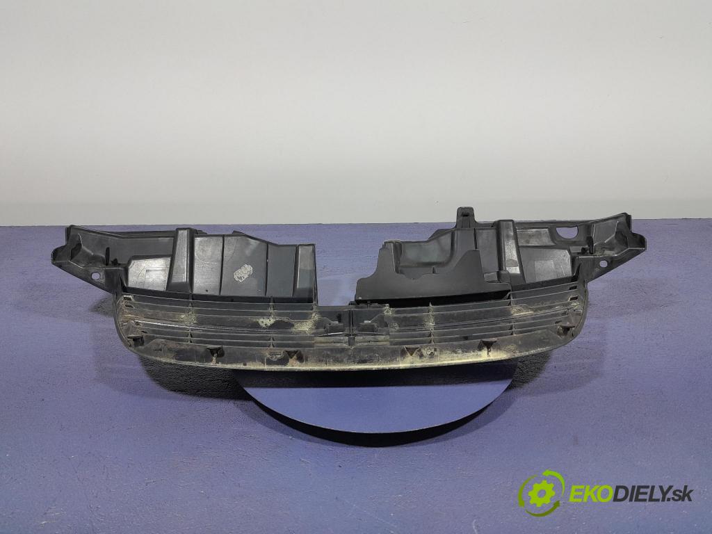 Suzuki Ignis 2008 miežka / Gril: 71741-86G00