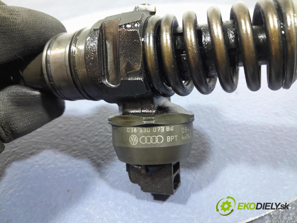 Vw Passat 2006 vstrek 038130073BQ