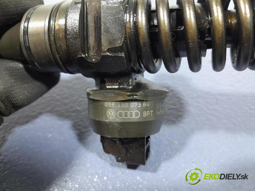 Vw Passat 2006 vstrek 038130073BQ