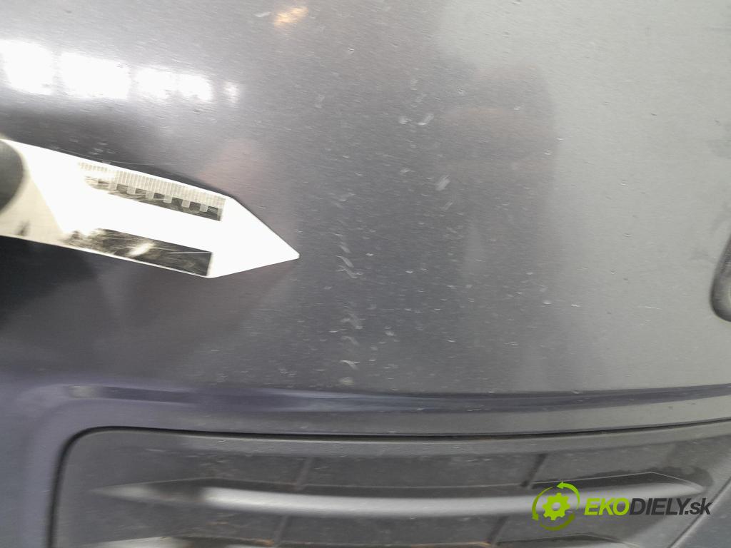 Volvo V50 2008 nárazník Predné