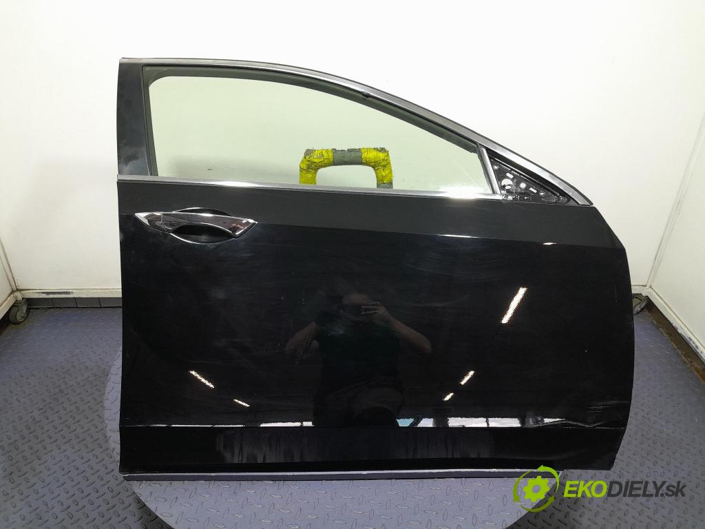 Honda Accord 2015 dvere Predné pravé