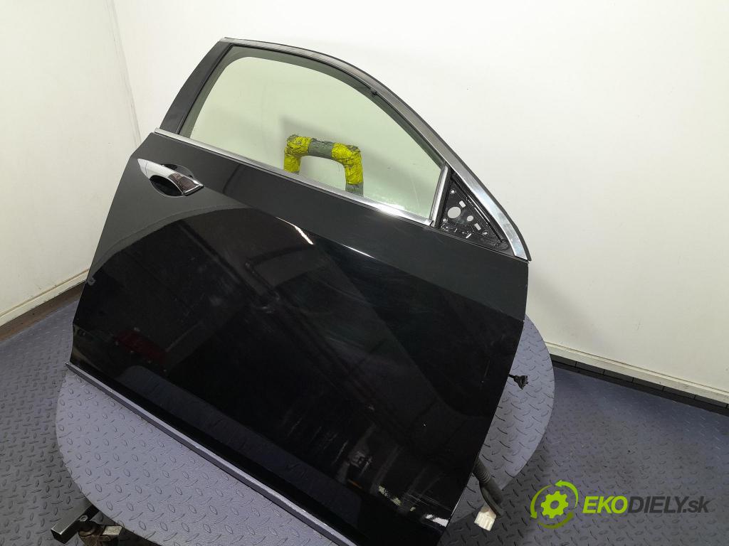 Honda Accord 2015 dvere Predné pravé