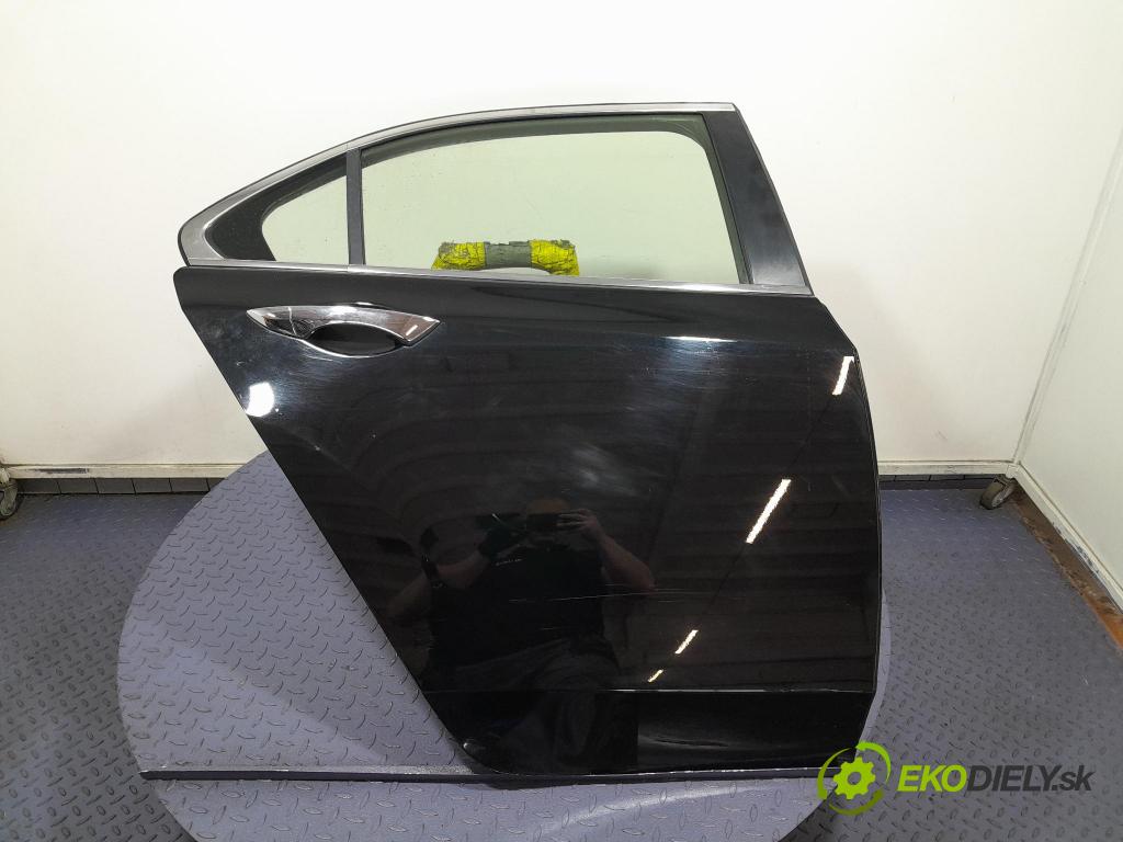 Honda Accord 2015 dvere zad pravé
