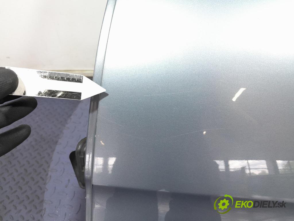 Seat Altea 2006 dvere zad Vľavo: