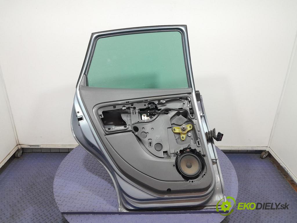 Seat Altea 2006 dvere zad Vľavo: