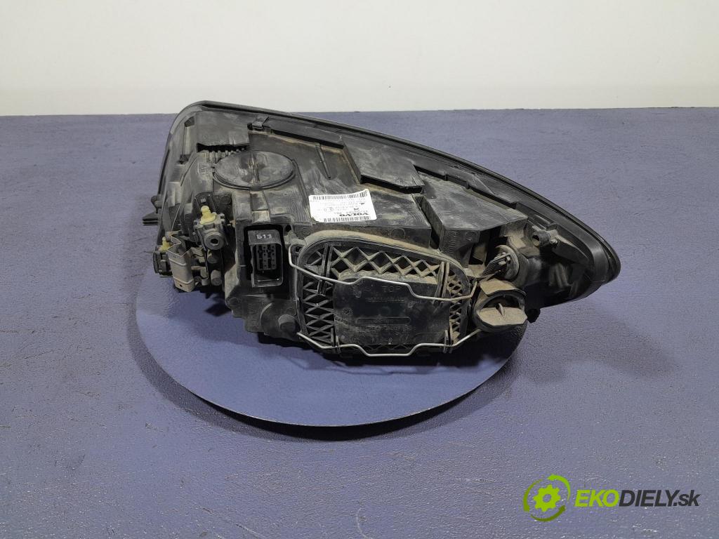 Volvo V50 2008 Reflektor: v pravo: 31299584