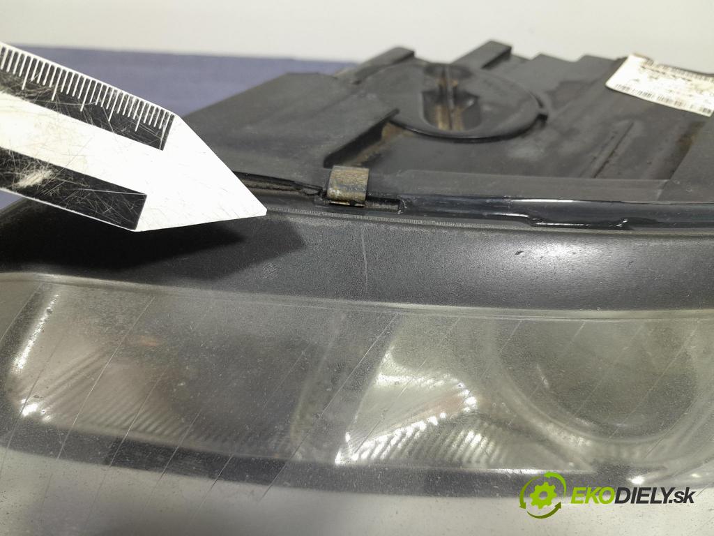 Volvo V50 2008 Reflektor: Vľavo: 31265694