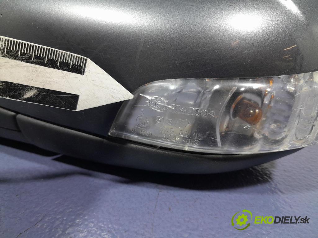 Volvo V50 2008 zrkadlo Vľavo:
