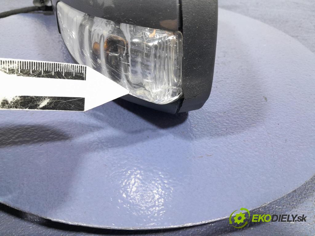 Volvo V50 2008 zrkadlo Vľavo: