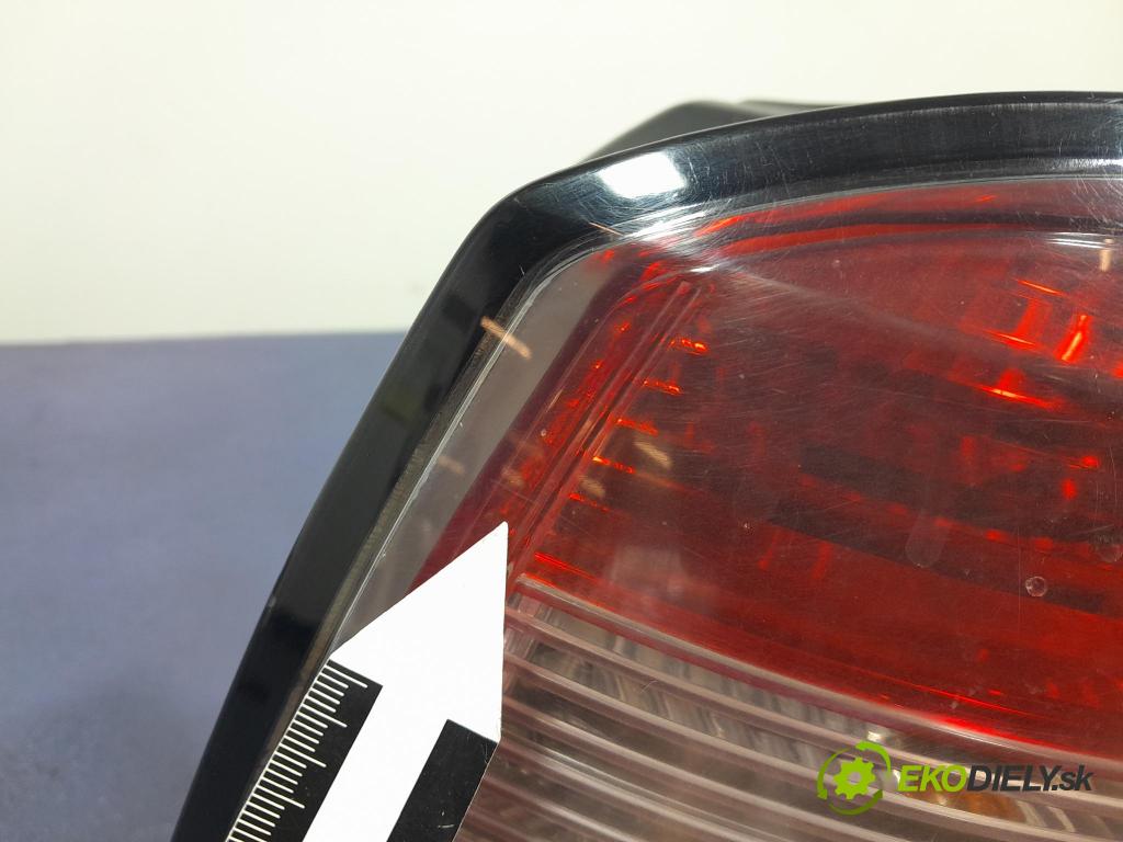 Opel Astra 2006 svetlo / reflektor zad Prava: Vonkajsia: 13223674