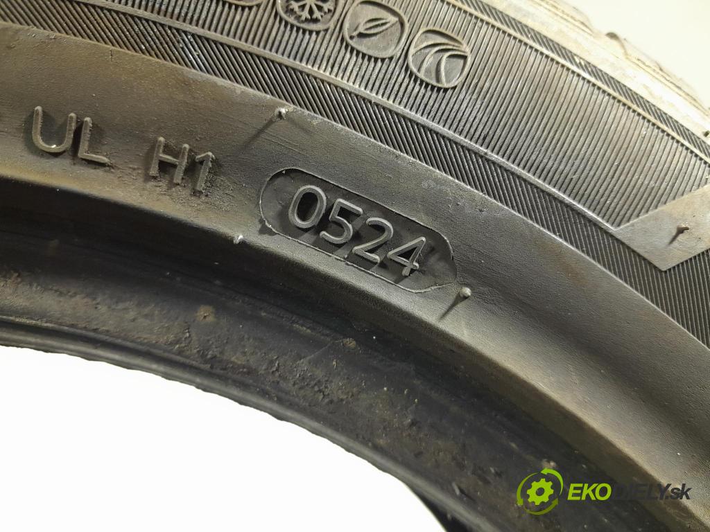 Opel Astra 2006 pneumatiky: Víceúrovňové 8808563450858