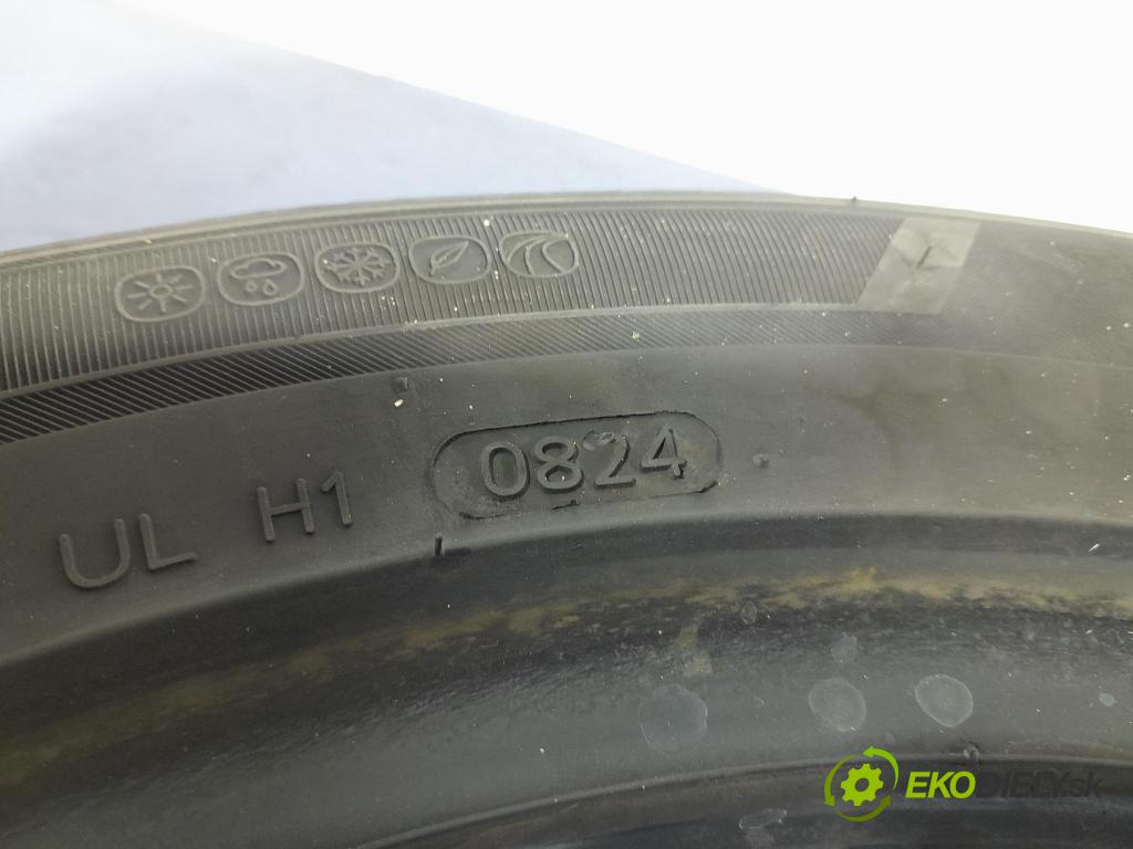 Opel Astra 2006 pneumatiky: Víceúrovňové 8808563450858