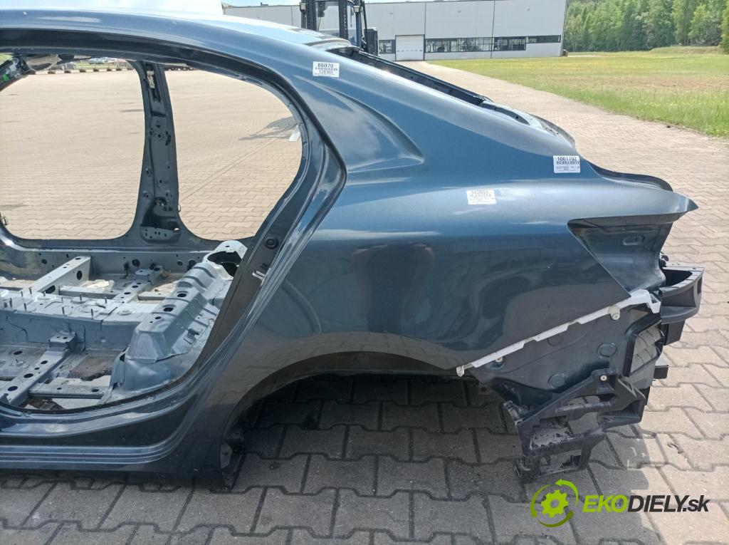 Renault Megane 2019 blatník zad Vľavo: