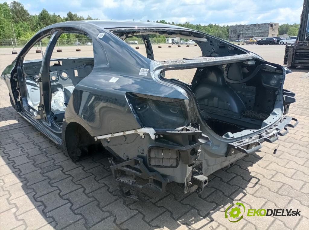Renault Megane 2019 blatník zad Vľavo: