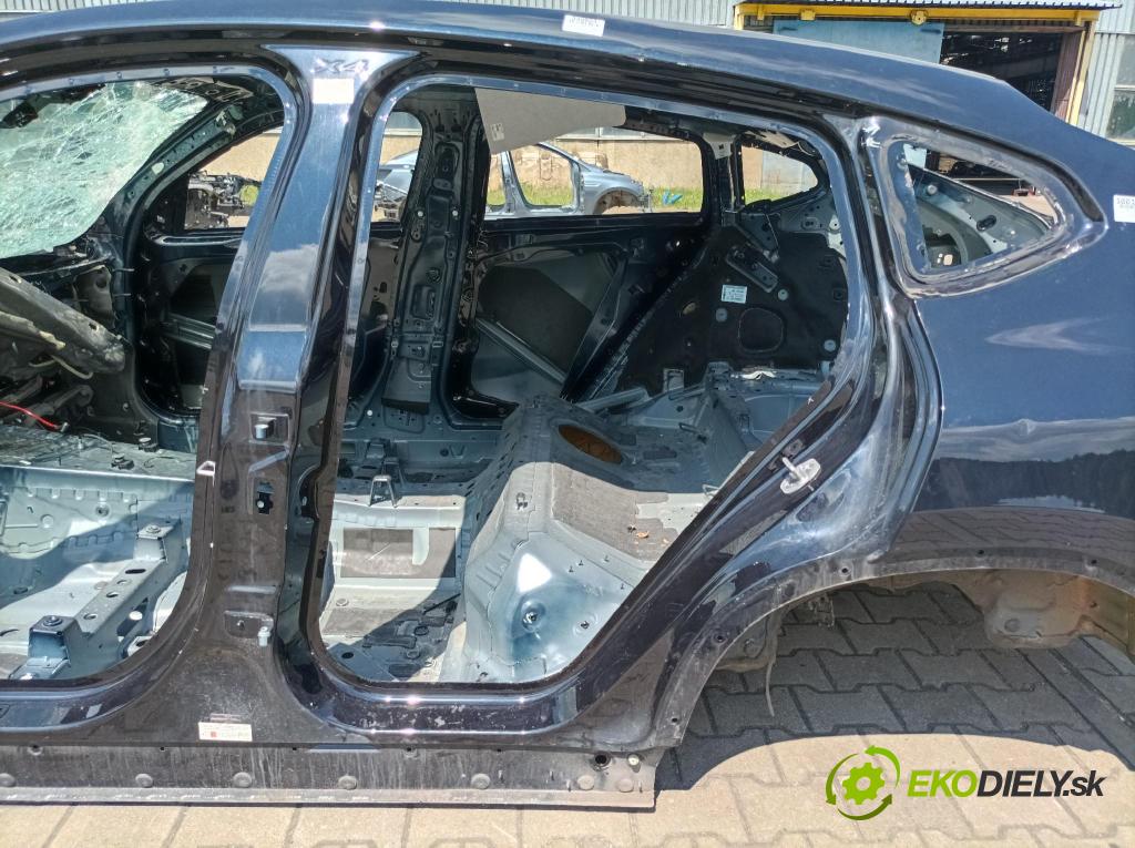 Bmw X4 0 Práh: Vľavo: