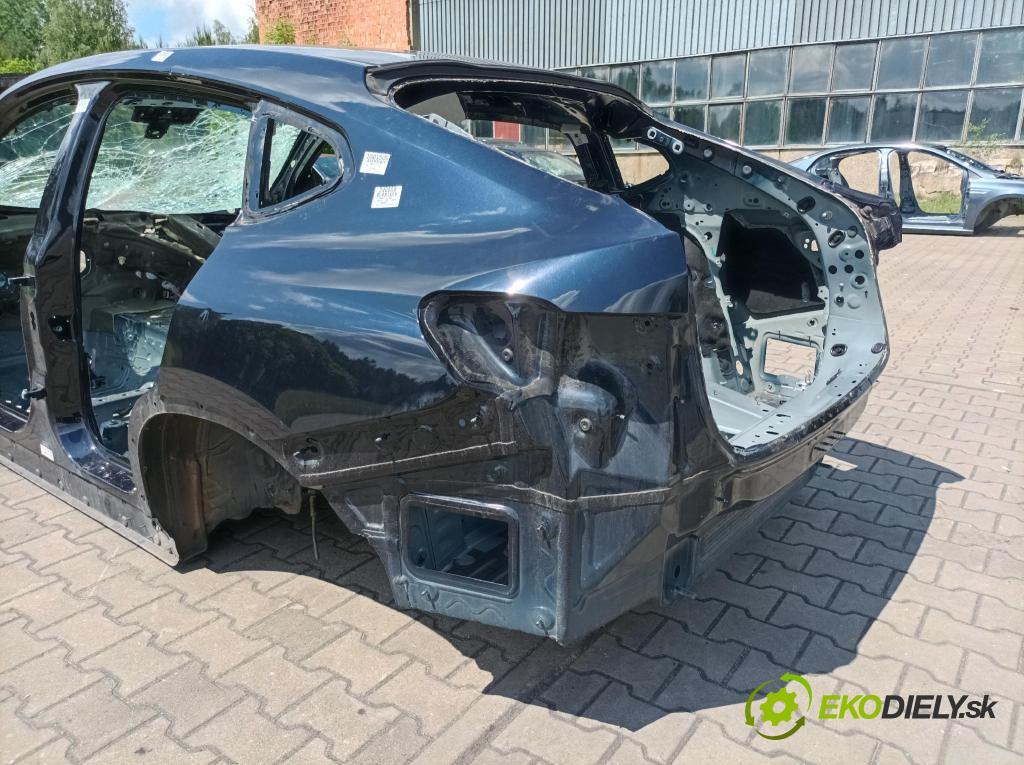 Bmw X4 0 blatník zad Vľavo: