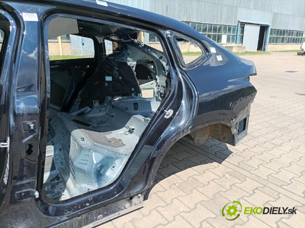 Bmw X4 0 blatník zad Vľavo:
