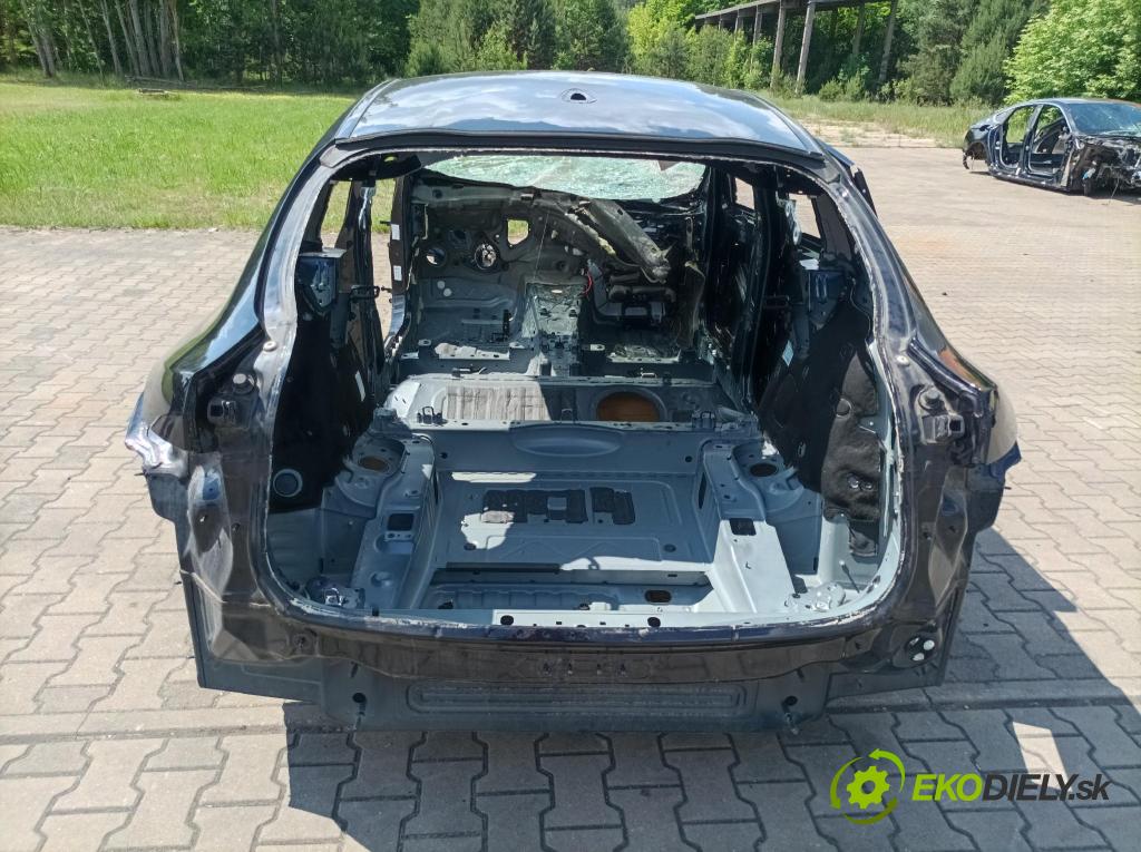 Bmw X4 0 blatnik Zad: Levý: 