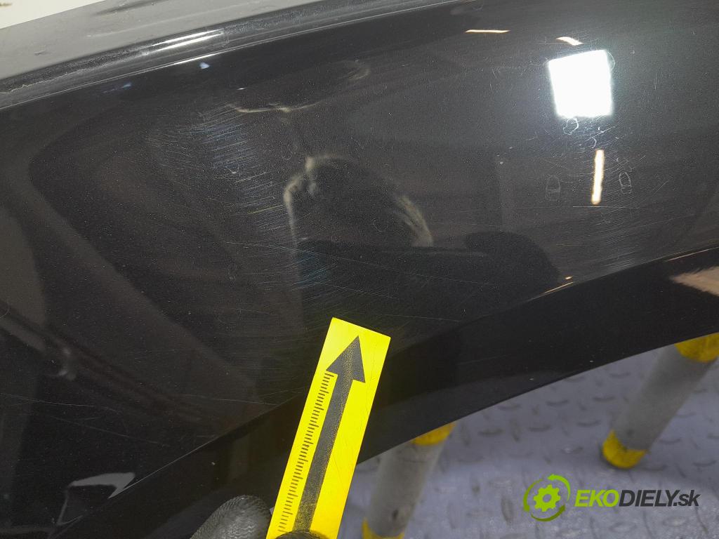 Audi A5 2018 blatnik před Levý:
