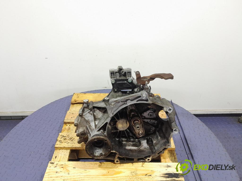 Vw Golf 2005 prevodovka Manualna GVY