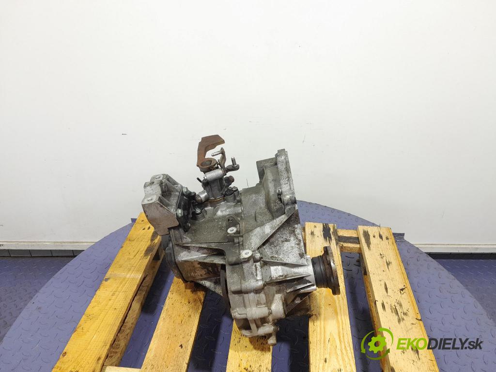 Vw Golf 2005 prevodovka Manualna GVY