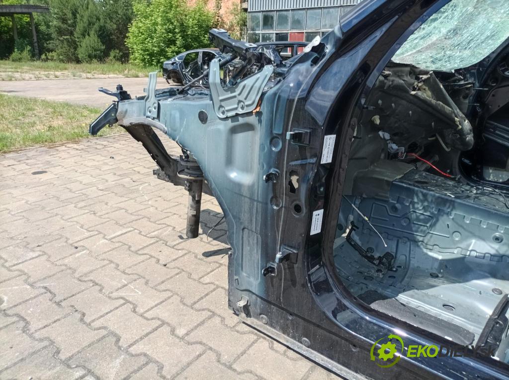 Bmw X4 0 štvrťka levá 