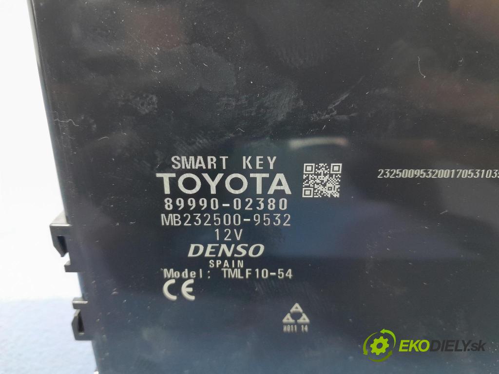 Toyota Auris 2017 řídící jednotka 89990-02380