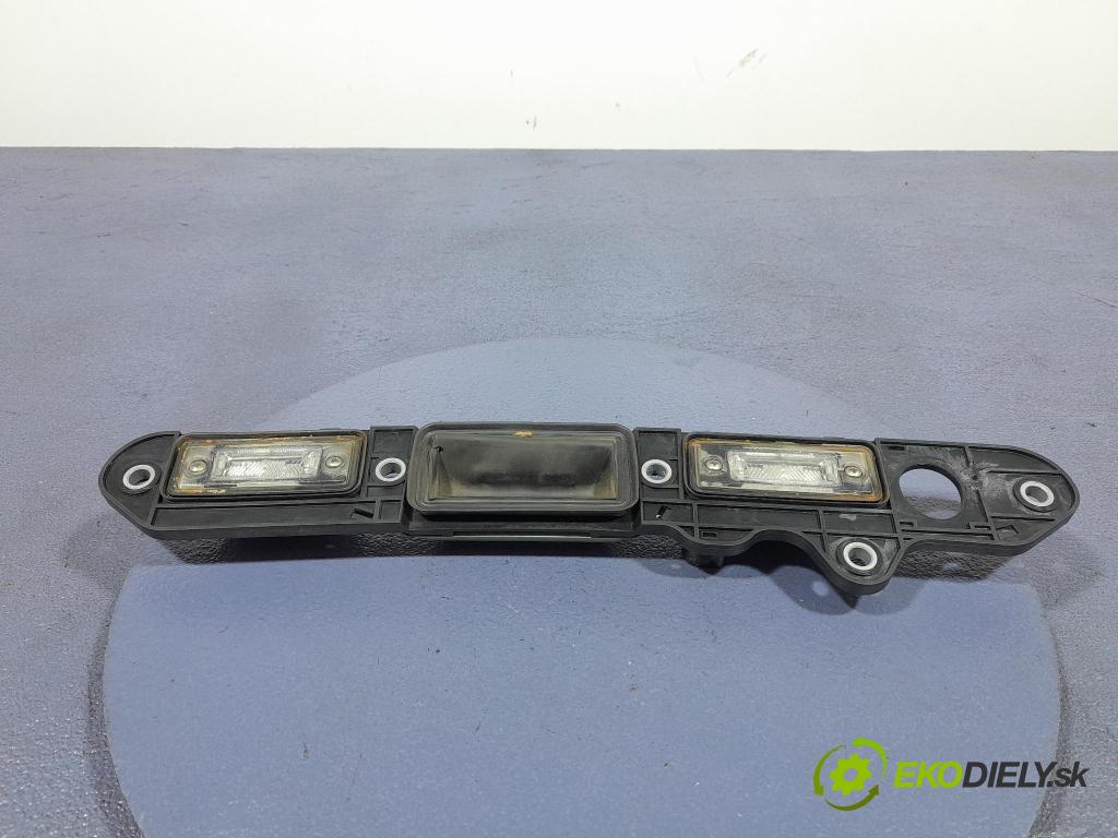 Vw Golf 2005 zaslepka: Zad: 1T0827574L