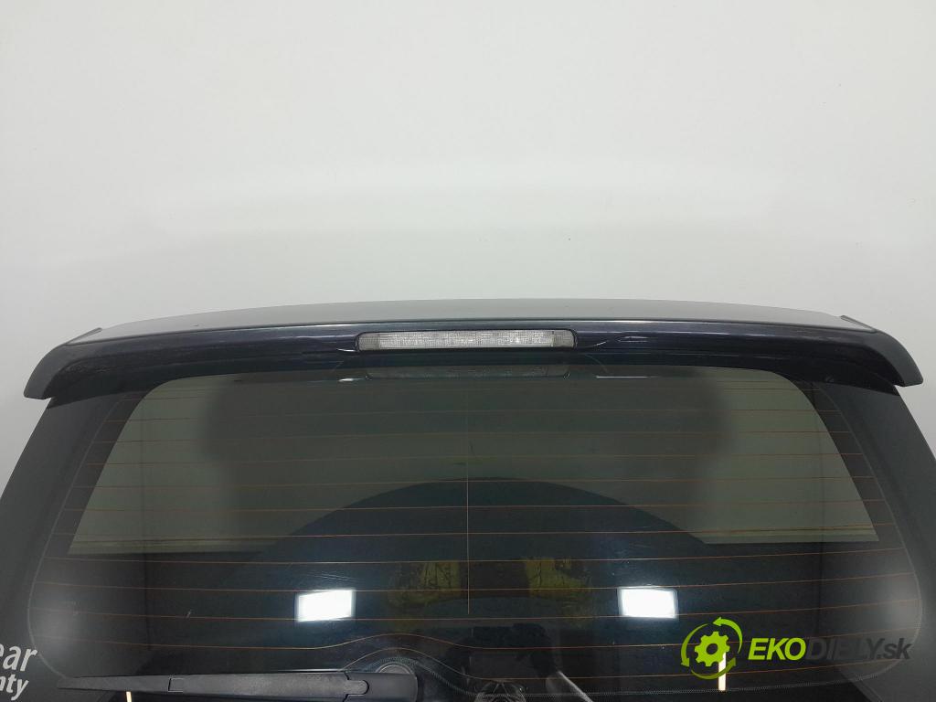Toyota Rav4 2007 zadna dveře kufra: kufra:
