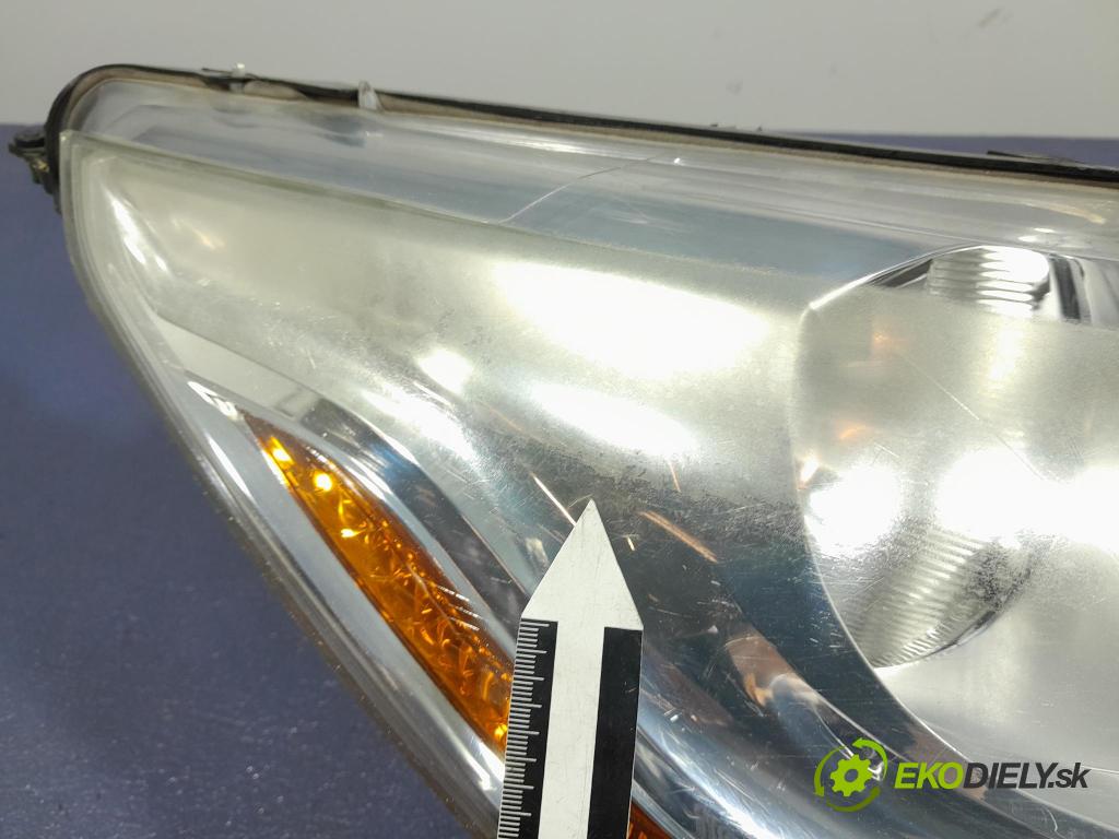 Citroen C4 2012 Reflektor: v pravo: 9687304480