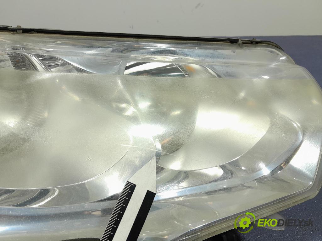 Citroen C4 2012 Reflektor: v pravo: 9687304480