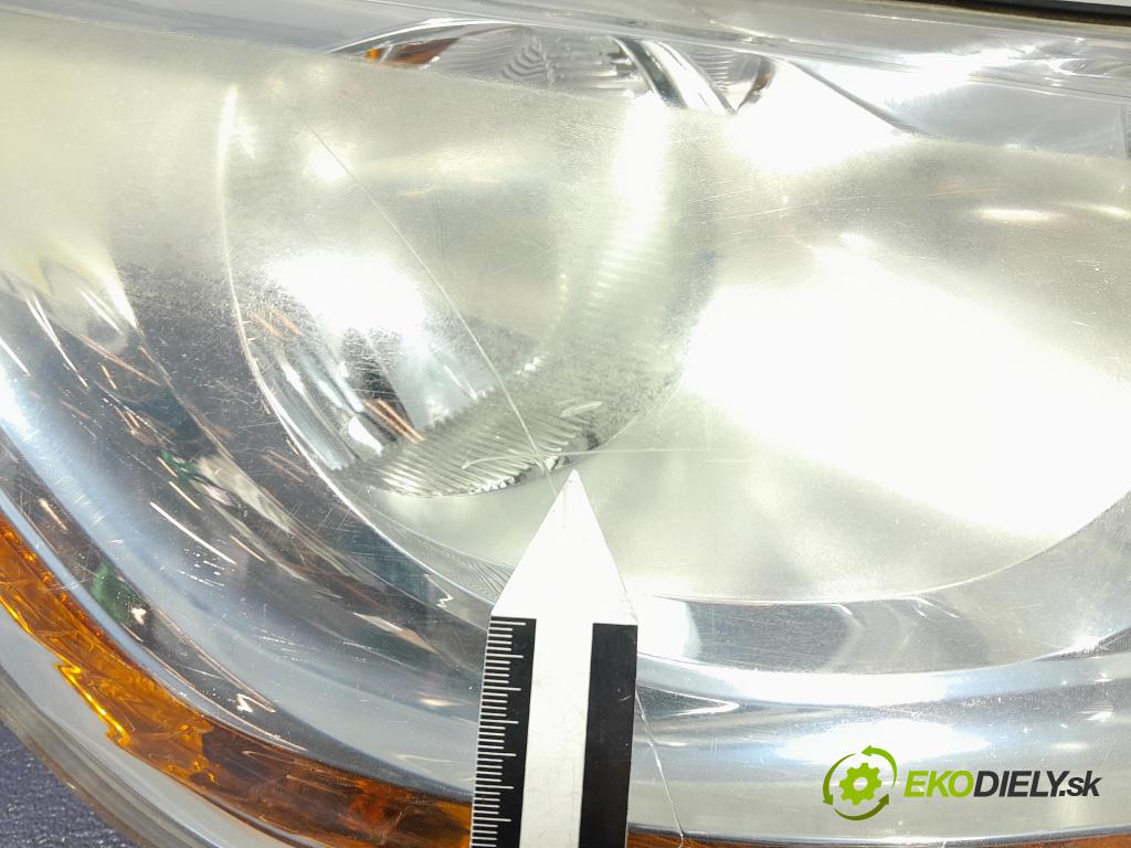 Citroen C4 2012 Reflektor: v pravo: 9687304480