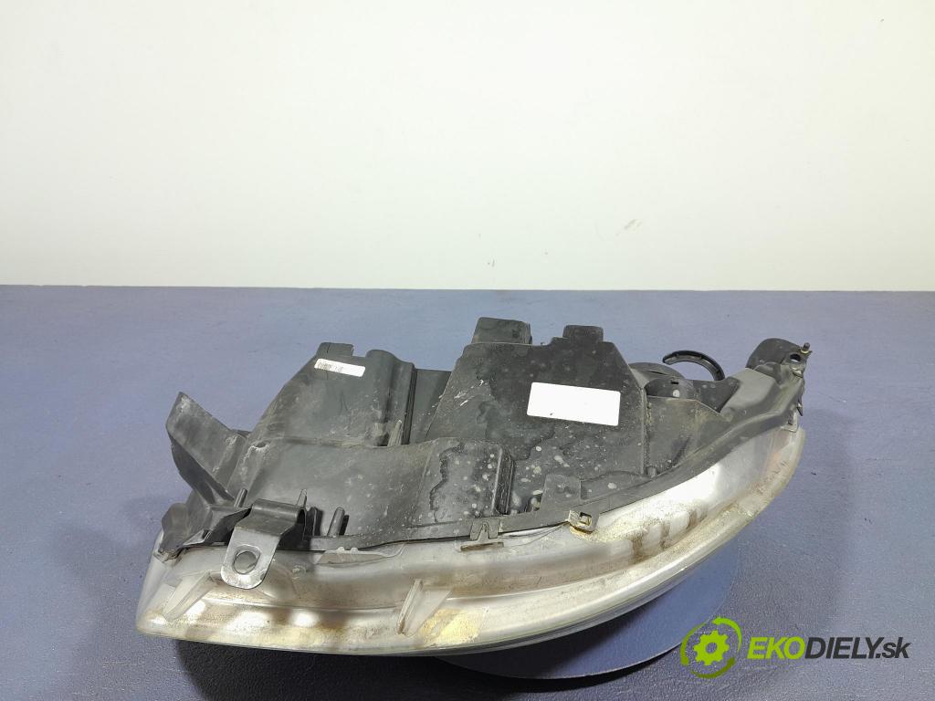 Citroen C4 2012 Reflektor: v pravo: 9687304480