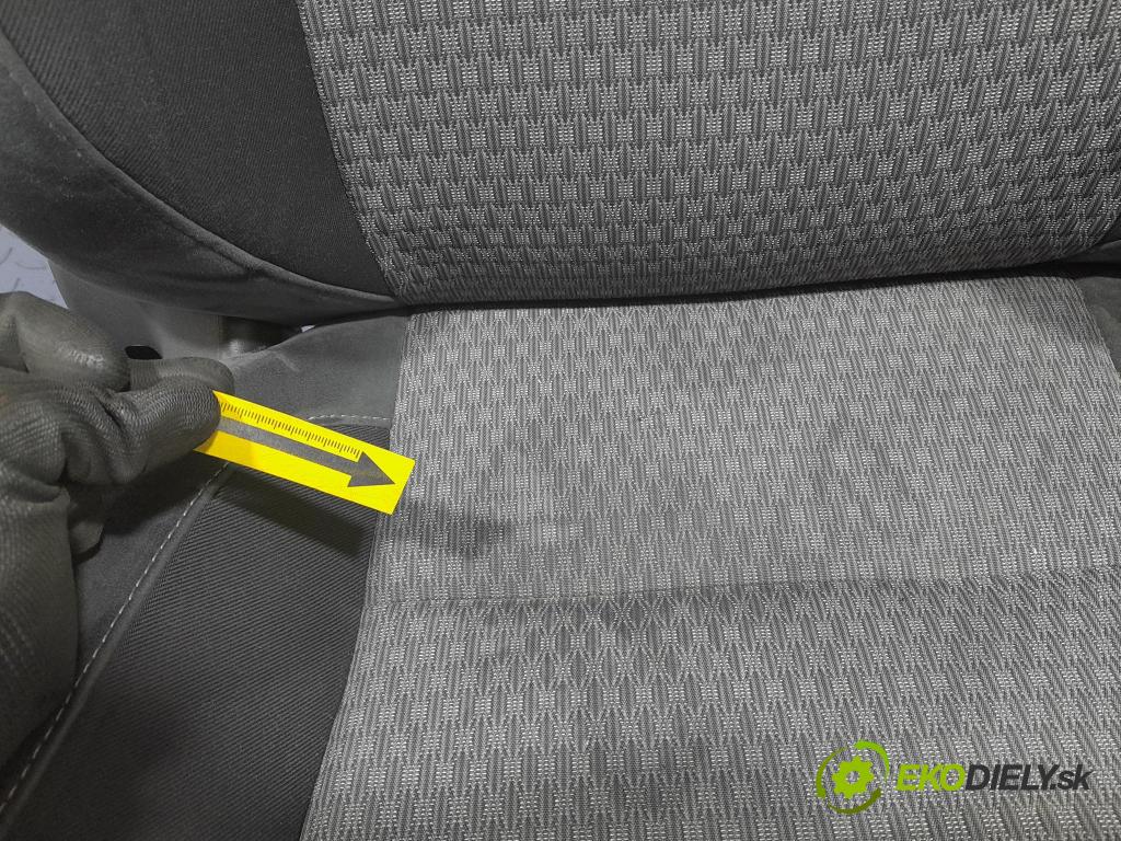 Toyota Auris 2017 Sedačka spolujazdca