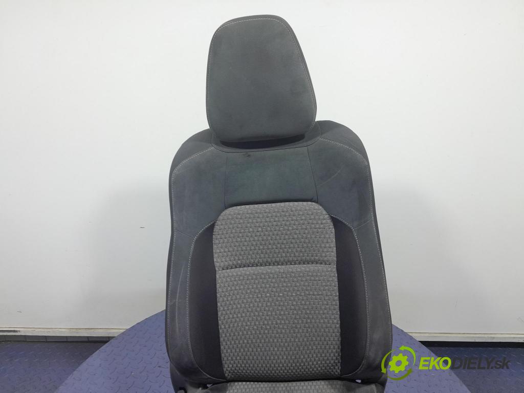 Toyota Auris 2017 Sedačka spolujazdca