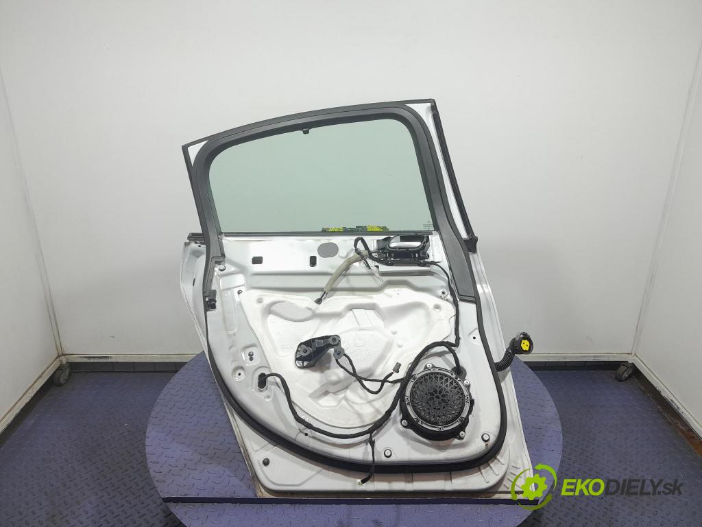 Citroen C5 2015 dvere zad Vľavo: 