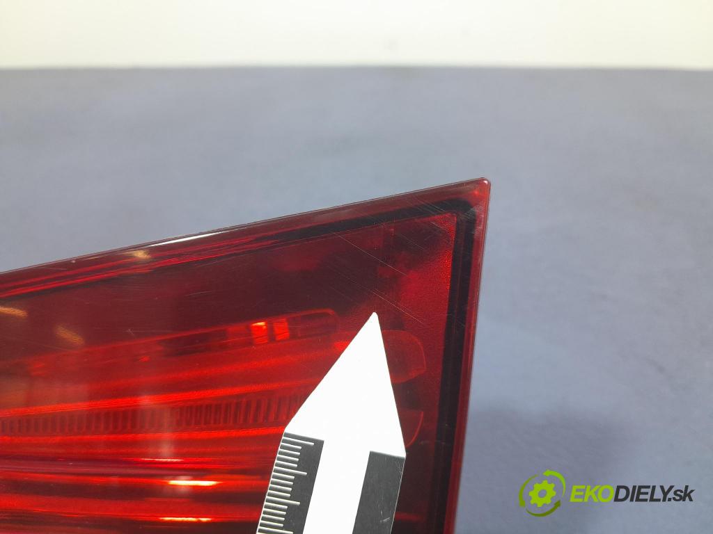 Citroen C5 2015 svetlo / reflektor zad Prava: Vnútri: 9675067680