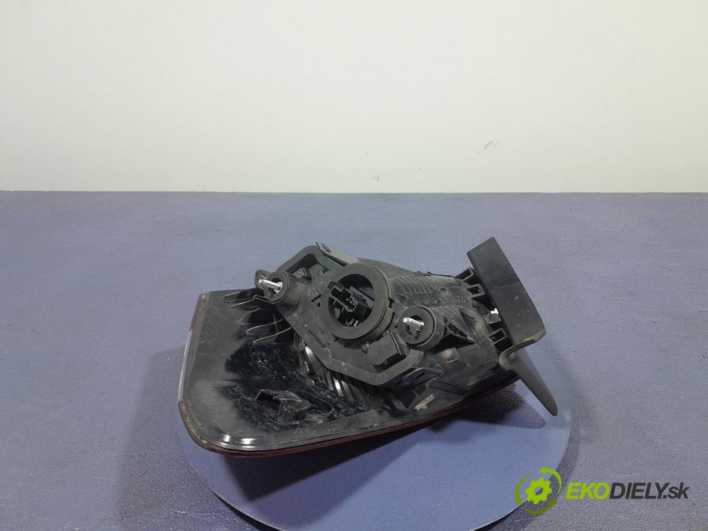 Citroen C5 2015 svetlo / reflektor zad ľavá Vonkajsia: 9675061580
