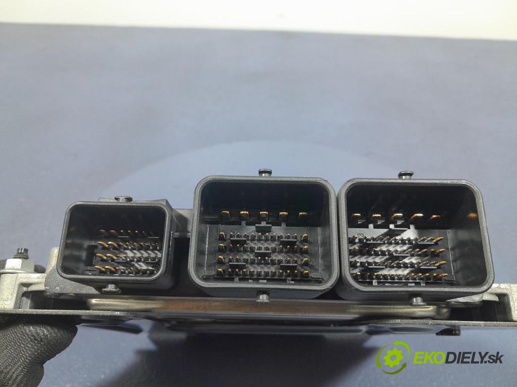 Citroen C4 2012 riadiaca jednotka Motor: 9675495080