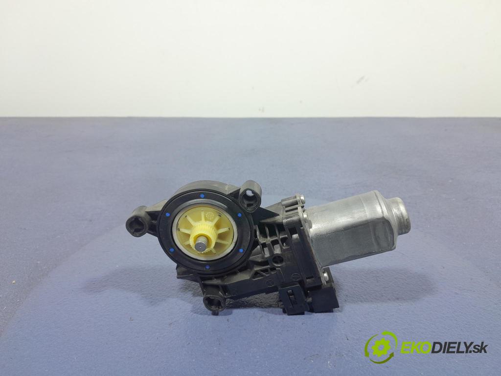 Vw Polo 2008 mechanismus stahování Sklenka: před v pravo: 6Q2959801E