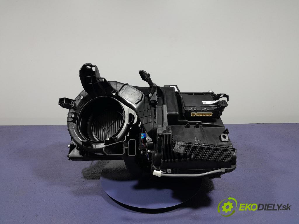 Toyota Auris 2017 radiator MF443230