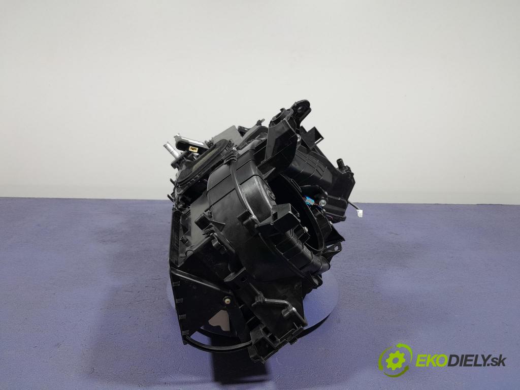 Toyota Auris 2017 radiator MF443230