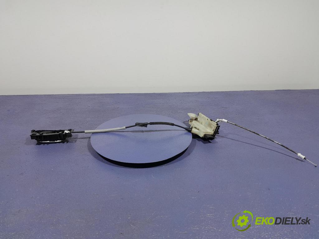 Citroen C4 2012 zámek dveře před Levý: 45017185