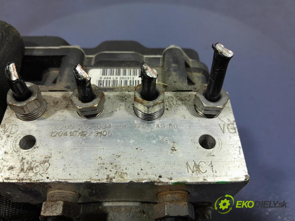 Citroen C4 2012 čerpadlo ABS x 9677024980